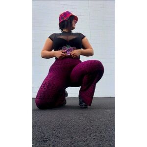 Seller: Hi, I'm Cait